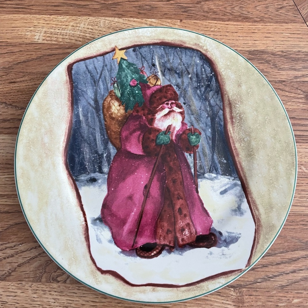 Royal Norfolk Festive Santa Plate vintage with Burgundy and Gold